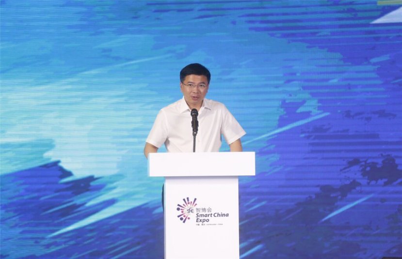 为生活添彩”为主题